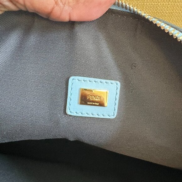 ✨ Fendi Vitello King Logo Embossed Large Flat Pouch – Rare Blue ✨ - Picture 4 of 9